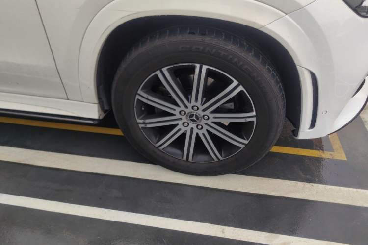 Used Mercedes-Benz GLE Coupe 2020 GLE 350 4MATIC Coupe SUV Luxury Model Right Front Wheel Hub