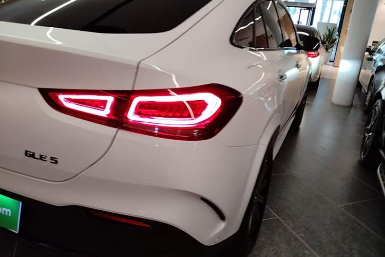 Used Mercedes-Benz GLE Coupe 2020 GLE 350 4MATIC Coupe SUV Luxury Model Right Rear Taillight