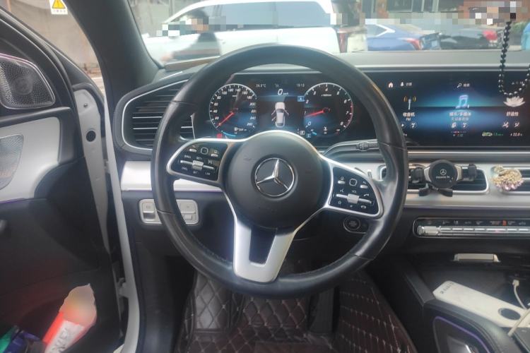 Used Mercedes-Benz GLE Coupe 2020 GLE 350 4MATIC Coupe SUV Luxury Model Steering Wheel