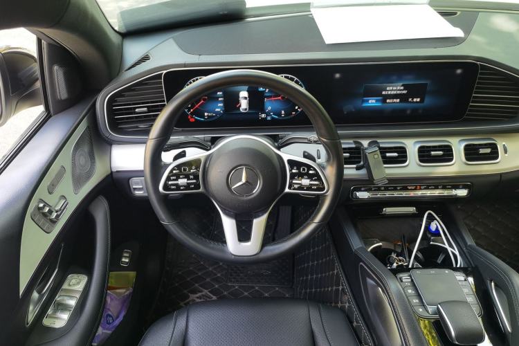Used Mercedes-Benz GLE Coupe 2020 GLE 350 4MATIC Coupe SUV Luxury Model Steering Wheel