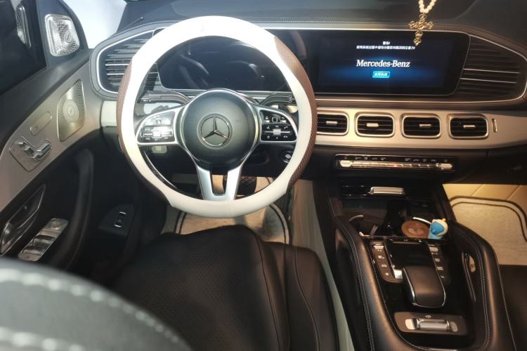 Used Mercedes-Benz GLE Coupe 2020 GLE 350 4MATIC Coupe SUV Luxury Model Steering Wheel