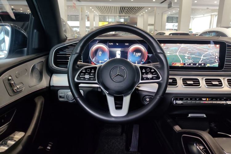 Used Mercedes-Benz GLE Coupe 2020 GLE 350 4MATIC Coupe SUV Luxury Model Steering Wheel