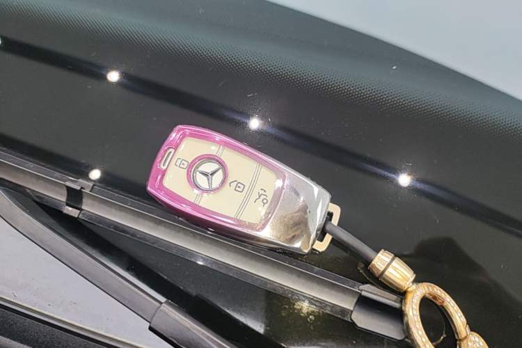 Used Mercedes-Benz GLE Coupe 2020 GLE 350 4MATIC Coupe SUV Luxury Model Vehicle Key