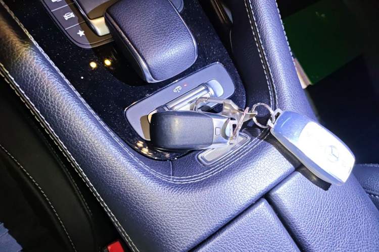 Used Mercedes-Benz GLE Coupe 2020 GLE 350 4MATIC Coupe SUV Fashion Model Vehicle Key