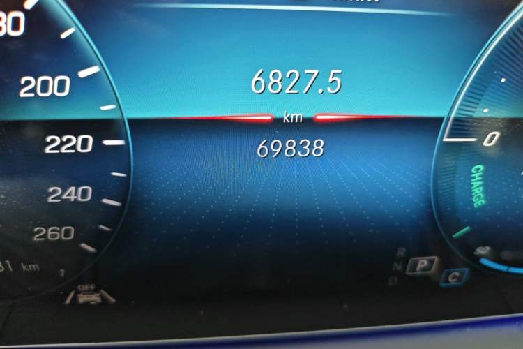 Used Mercedes-Benz GLE Coupe  Odometer Close Up