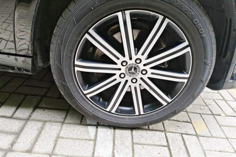 Used Mercedes-Benz GLE Coupe  Right Front Wheel Hub