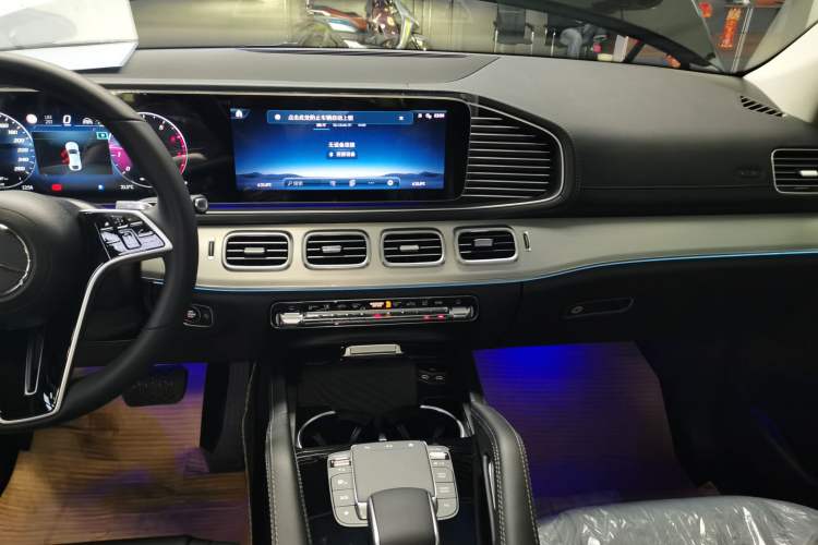 Used Mercedes-Benz GLE Coupe 2024 GLE 350 4MATIC Coupe SUV Fashion Model Audio And AC Panel