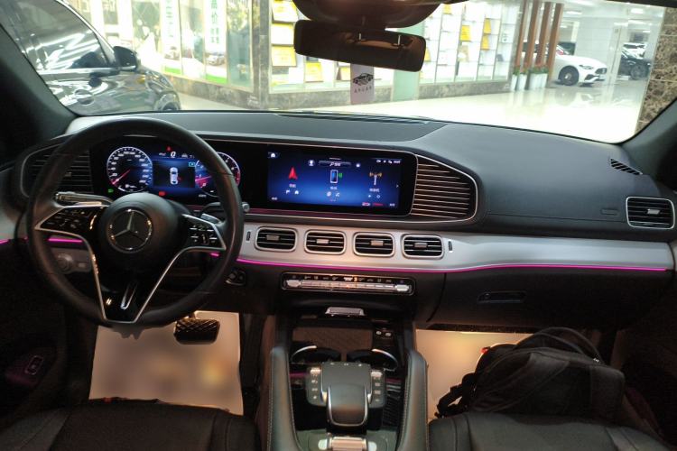 Used Mercedes-Benz GLE Coupe 2024 GLE 450 4MATIC Coupe SUV Luxury Model Center Console