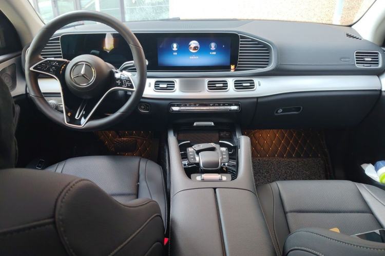 Used Mercedes-Benz GLE Coupe 2024 GLE 350 4MATIC Coupe SUV Luxury Model Center Console