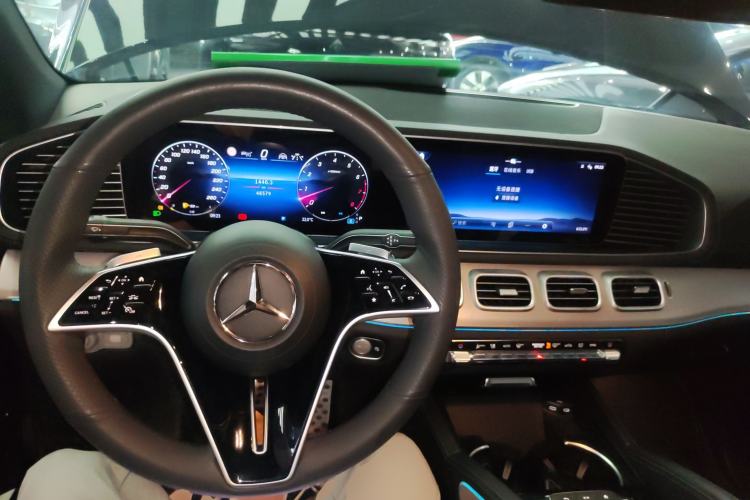Used Mercedes-Benz GLE Coupe 2024 GLE 450 4MATIC Coupe SUV Fashion Model Center Console