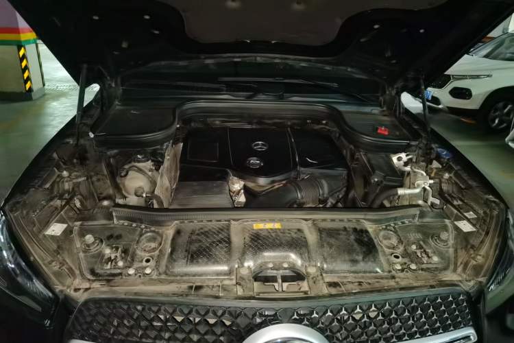 Used Mercedes-Benz GLE Coupe 2024 GLE 350 4MATIC Coupe SUV Fashion Model Engine Bay