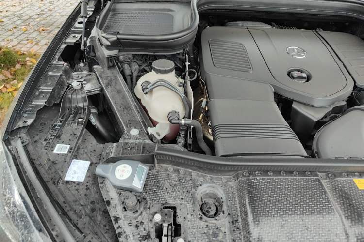 Used Mercedes-Benz GLE Coupe 2024 GLE 350 4MATIC Coupe SUV Fashion Model Engine Bay Right