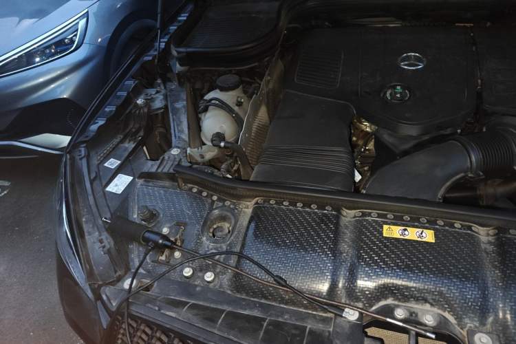 Used Mercedes-Benz GLE Coupe 2024 GLE 350 4MATIC Coupe SUV Fashion Model Engine Bay Right
