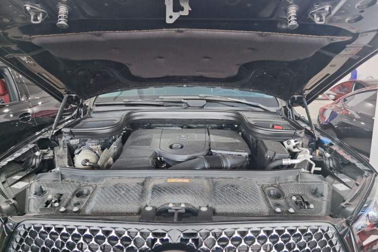 Used Mercedes-Benz GLE Coupe 2024 GLE 350 4MATIC Coupe SUV Luxury Model Engine Bay