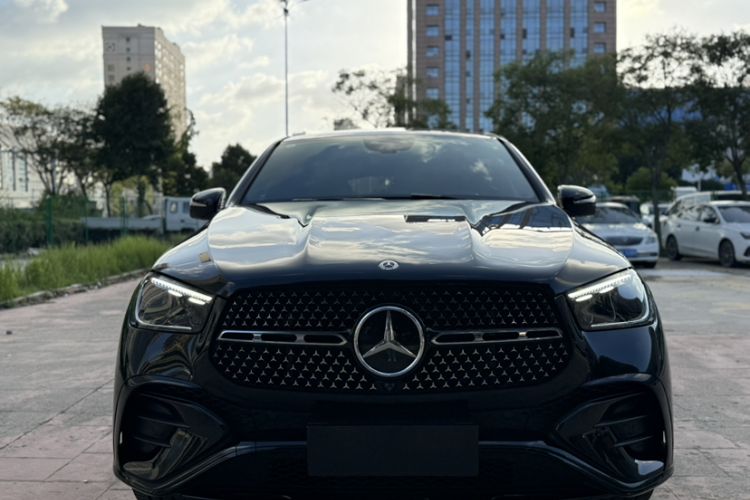 Used Mercedes-Benz GLE Coupe 2024 GLE 450 4MATIC Coupe SUV Fashion Model Exterior 3