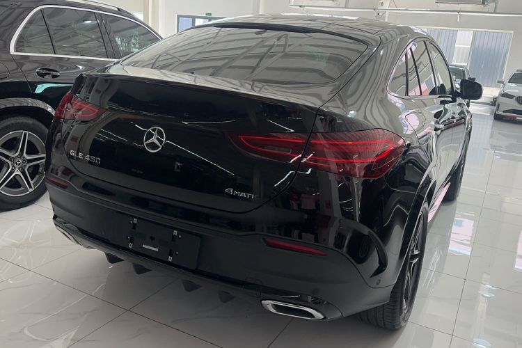 Used Mercedes-Benz GLE Coupe 2024 GLE 450 4MATIC Coupe SUV Fashion Model Exterior 3