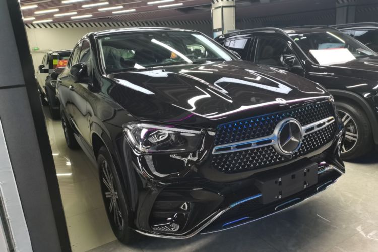 Used Mercedes-Benz GLE Coupe 2024 GLE 350 4MATIC Coupe SUV Fashion Model Front Right 45 Deg