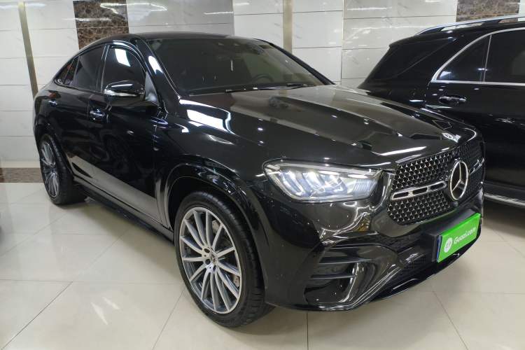 Used Mercedes-Benz GLE Coupe 2024 GLE 450 4MATIC Coupe SUV Luxury Model Front Right 45 Deg