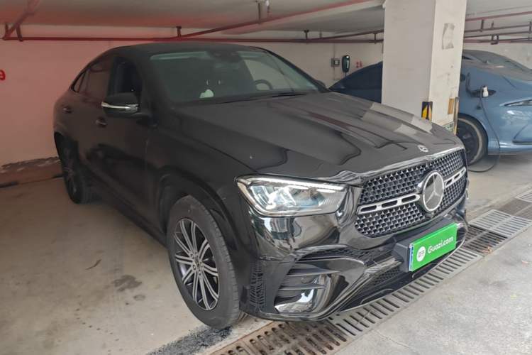 Used Mercedes-Benz GLE Coupe 2024 GLE 350 4MATIC Coupe SUV Luxury Model Front Right 45 Deg