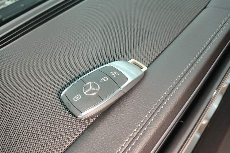 Used Mercedes-Benz GLE Coupe 2024 GLE 350 4MATIC Coupe SUV Luxury Model Interior 1