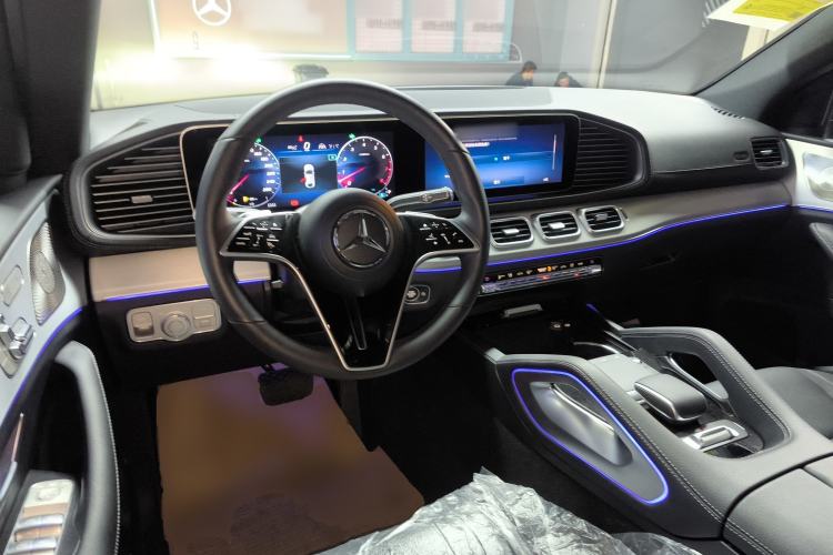 Used Mercedes-Benz GLE Coupe 2024 GLE 450 4MATIC Coupe SUV Fashion Model Interior 2
