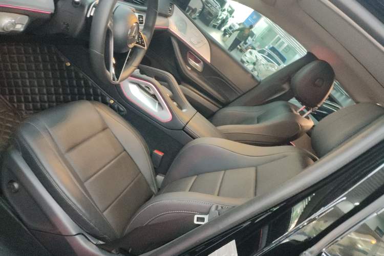 Used Mercedes-Benz GLE Coupe 2024 GLE 350 4MATIC Coupe SUV Luxury Model Left Front Seat