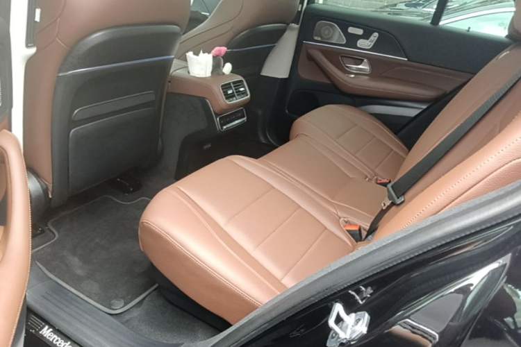 Used Mercedes-Benz GLE Coupe 2024 GLE 450 4MATIC Coupe SUV Luxury Model Left Rear Seat