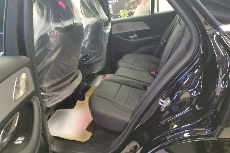 Used Mercedes-Benz GLE Coupe 2024 GLE 350 4MATIC Coupe SUV Fashion Model Left Rear Seat