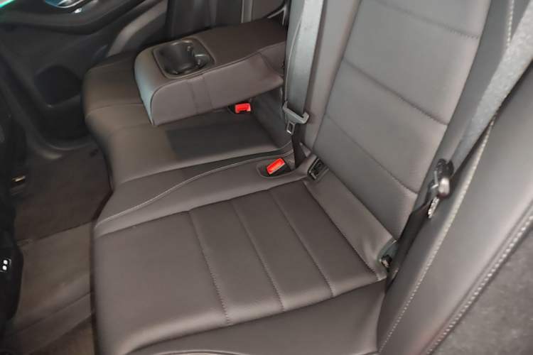 Used Mercedes-Benz GLE Coupe 2024 GLE 350 4MATIC Coupe SUV Luxury Model Left Rear Seat