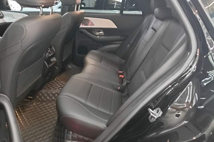 Used Mercedes-Benz GLE Coupe 2024 GLE 350 4MATIC Coupe SUV Luxury Model Left Rear Seat