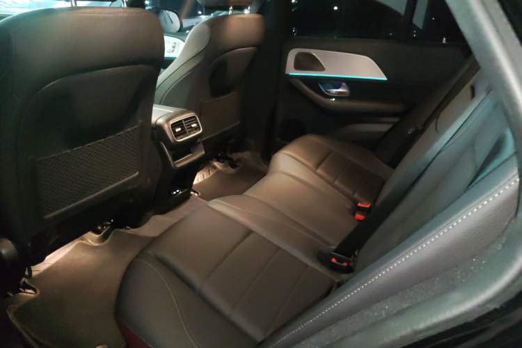 Used Mercedes-Benz GLE Coupe 2024 GLE 450 4MATIC Coupe SUV Fashion Model Left Rear Seat