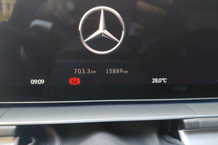Used Mercedes-Benz GLE Coupe 2024 GLE 350 4MATIC Coupe SUV Luxury Model Odometer Close Up