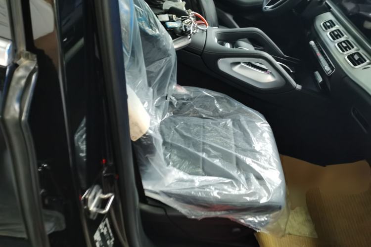 Used Mercedes-Benz GLE Coupe 2024 GLE 350 4MATIC Coupe SUV Fashion Model Right Front Seat