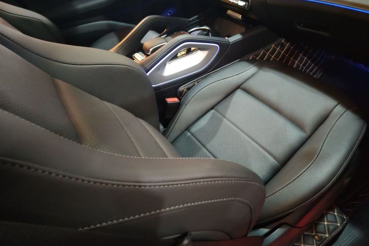 Used Mercedes-Benz GLE Coupe 2024 GLE 450 4MATIC Coupe SUV Fashion Model Right Front Seat