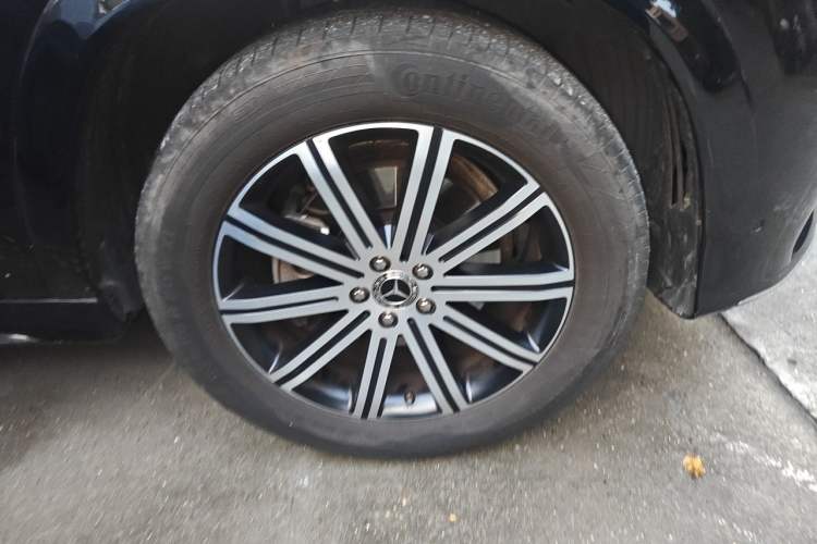 Used Mercedes-Benz GLE Coupe 2024 GLE 350 4MATIC Coupe SUV Fashion Model Right Front Wheel Hub