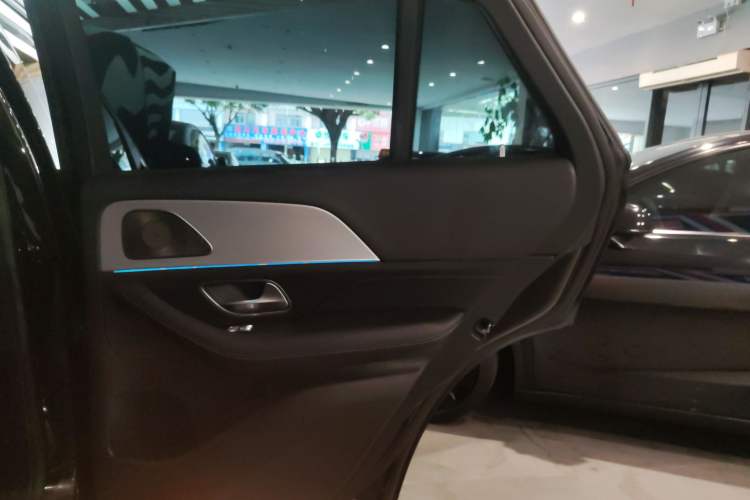 Used Mercedes-Benz GLE Coupe 2024 GLE 450 4MATIC Coupe SUV Fashion Model Right Rear Door Interior