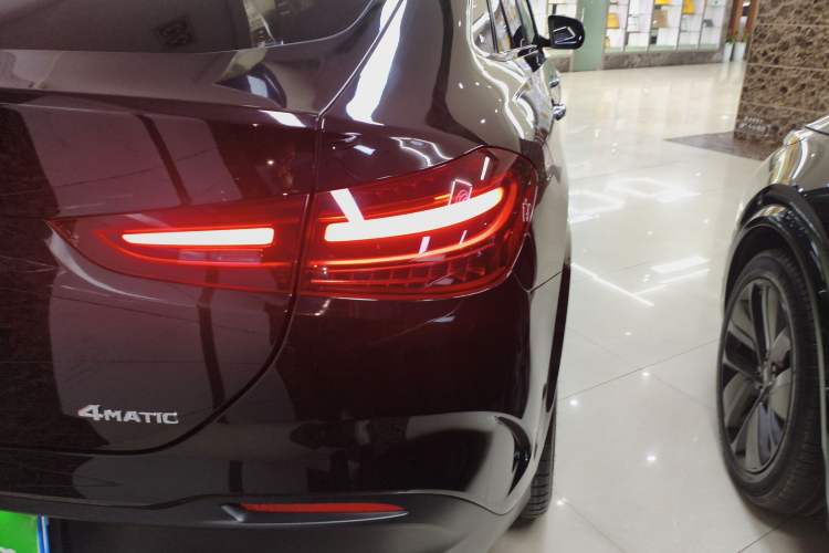 Used Mercedes-Benz GLE Coupe 2024 GLE 450 4MATIC Coupe SUV Luxury Model Right Rear Taillight