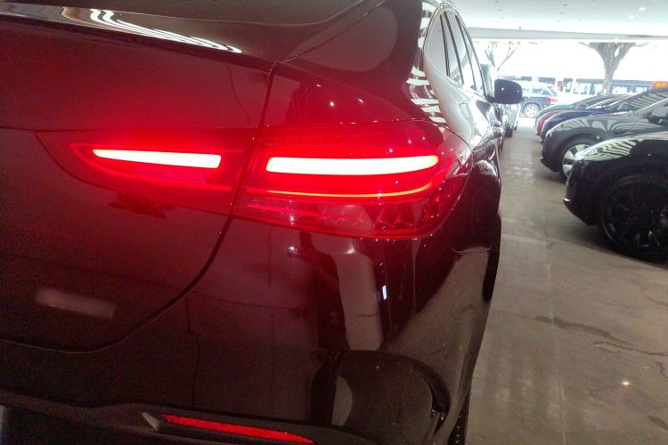Used Mercedes-Benz GLE Coupe 2024 GLE 450 4MATIC Coupe SUV Fashion Model Right Rear Taillight