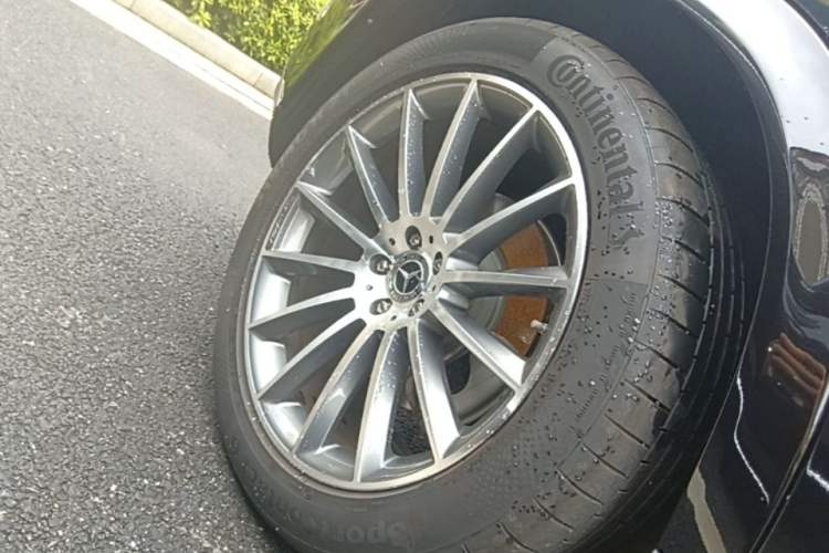 Used Mercedes-Benz GLE Coupe 2024 GLE 450 4MATIC Coupe SUV Luxury Model Right Rear Wheel Hub