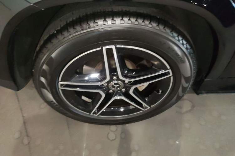 Used Mercedes-Benz GLE Coupe 2024 GLE 450 4MATIC Coupe SUV Fashion Model Right Rear Wheel Hub