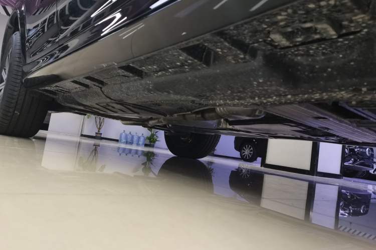 Used Mercedes-Benz GLE Coupe 2024 GLE 350 4MATIC Coupe SUV Fashion Model Right Side Sill