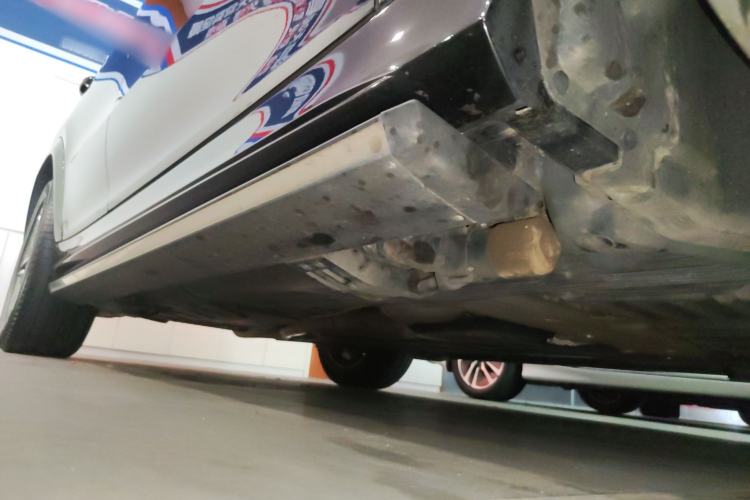 Used Mercedes-Benz GLE Coupe 2024 GLE 450 4MATIC Coupe SUV Fashion Model Right Side Sill