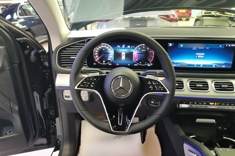 Used Mercedes-Benz GLE Coupe 2024 GLE 350 4MATIC Coupe SUV Fashion Model Steering Wheel