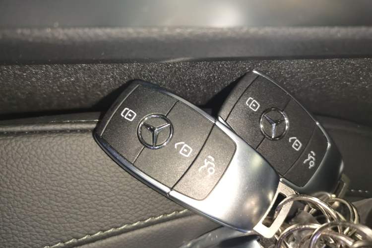 Used Mercedes-Benz GLE Coupe 2024 GLE 350 4MATIC Coupe SUV Fashion Model Vehicle Key