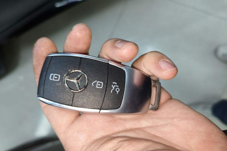 Used Mercedes-Benz GLE Coupe 2024 GLE 450 4MATIC Coupe SUV Luxury Model Vehicle Key