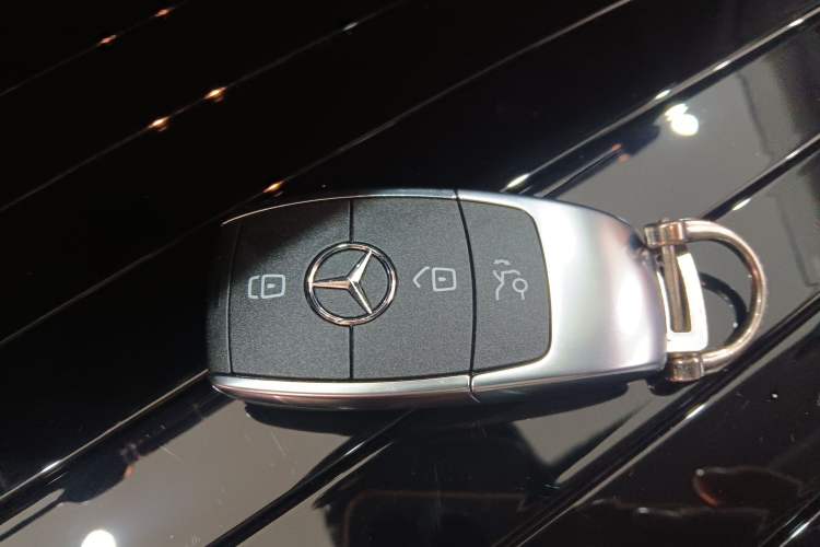 Used Mercedes-Benz GLE Coupe 2024 GLE 350 4MATIC Coupe SUV Luxury Model Vehicle Key