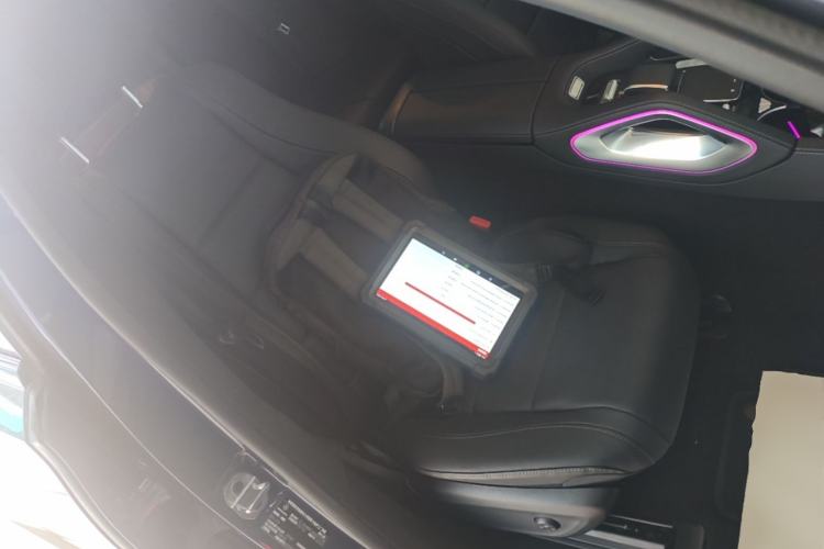Used Mercedes-Benz GLE Coupe 2024 GLE 350 4MATIC Coupe SUV Luxury Model Right Front Seat