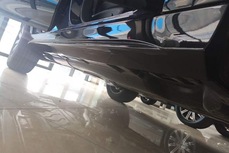 Used Mercedes-Benz GLE Coupe 2024 GLE 350 4MATIC Coupe SUV Luxury Model Right Side Sill