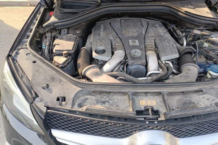 Used Mercedes-Benz GLE Coupe AMG 2015 AMG GLE 63 4MATIC Coupe SUV Engine Bay Right