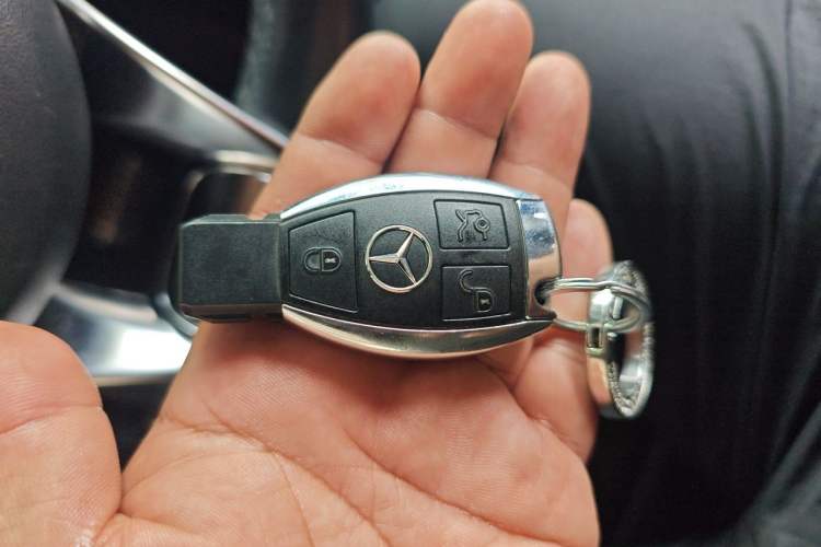 Used Mercedes-Benz GLE Coupe AMG 2015 AMG GLE 63 4MATIC Coupe SUV Vehicle Key